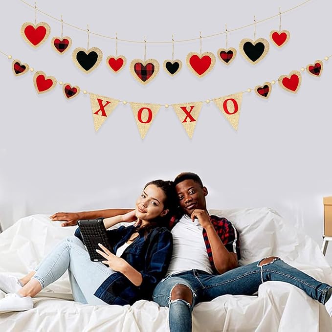 Valentine’s Day Party Decorations Felt XOXO Sign Triangle Pennant Banner Flag Buffalo Plaid Red Black Heart Burlap Garland with Wood Beaded for Wedding Birthday Valentine’s Day Party Supplies
