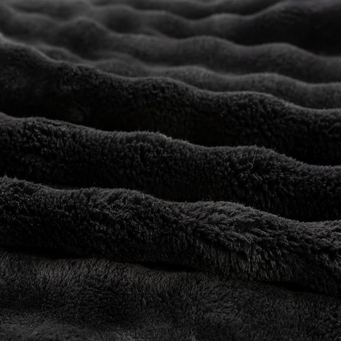 YUSOKI Luxury 3D Bubble Throw Blanket 3.1lb,All Ages,Home Decoration, (Black,60 * 80inches)
