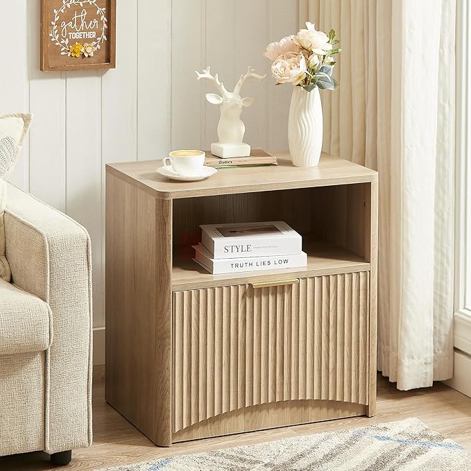 Fluted Nightstand, Natural Oak Bedside Table with Drawer and Storage, Wood End Table Mid Century Modern, Large Night Stand for Bedroom