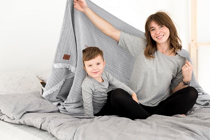 Gold Case Throw Blanket for Bed – 100% Recycled Turkish Cotton Bed Blanket – Decorative Throw Cotton Blankets for Living Room & Bedroom – Woven Twin Blankets - 71x90 - Black