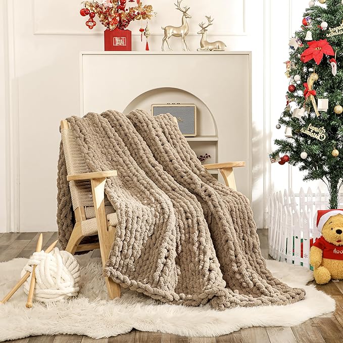 WESHIONGOO Chunky Knit Blanket Throw 50"×60" Knitted Throw Blankets for Couch Bed Fluffy Soft Blanket with Jumbo Chenille Yarn Thick 100% Handmade (Brown)
