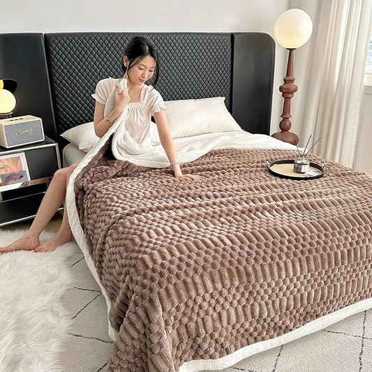 UKELER Sherpa Bed Blanket 80 × 90 inch, Ultra Soft Queen Size Throw Blankets for All Season, 470 GSM Cozy Plush Striped Fleece Blanket for Bedroom Living Room Dorm Hostel Sofa Camping, Coffee