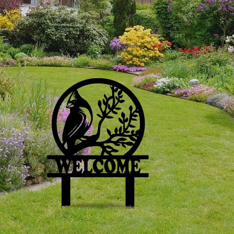 Personalized Name Garden Cardinal Metal Signs with Stake, Custom Family Name Yard Decor for Outdoor Outside, Cardinal Lawn Patio Stake Gardening Enthusiasts Grandmothers Gift