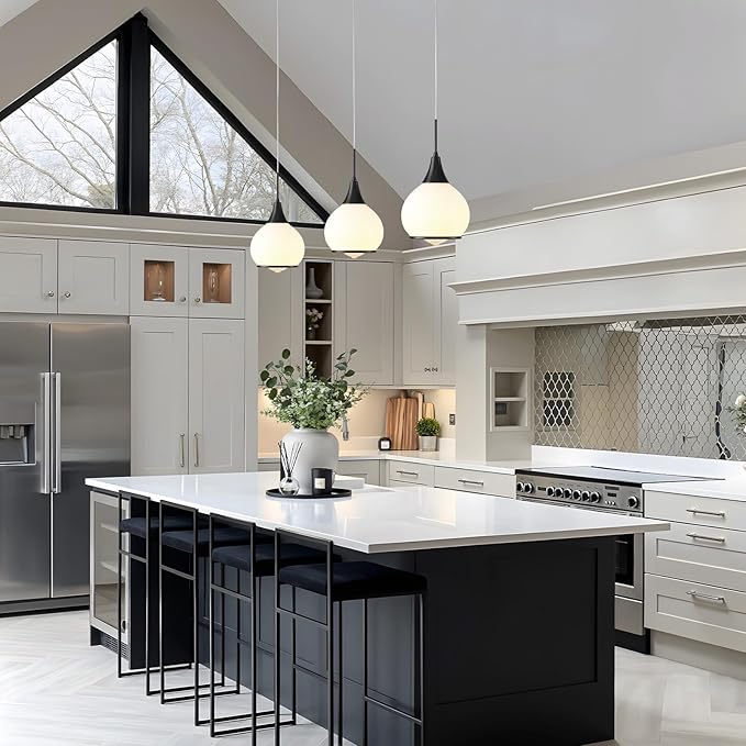 Pendant Light Fixtures Kitchen: Matte Black Farmhouse Island Light with Clear Glass - 6 Inch Mid Century Globe Kitchen Lighting Chandeliers Ceiling for Dining Room