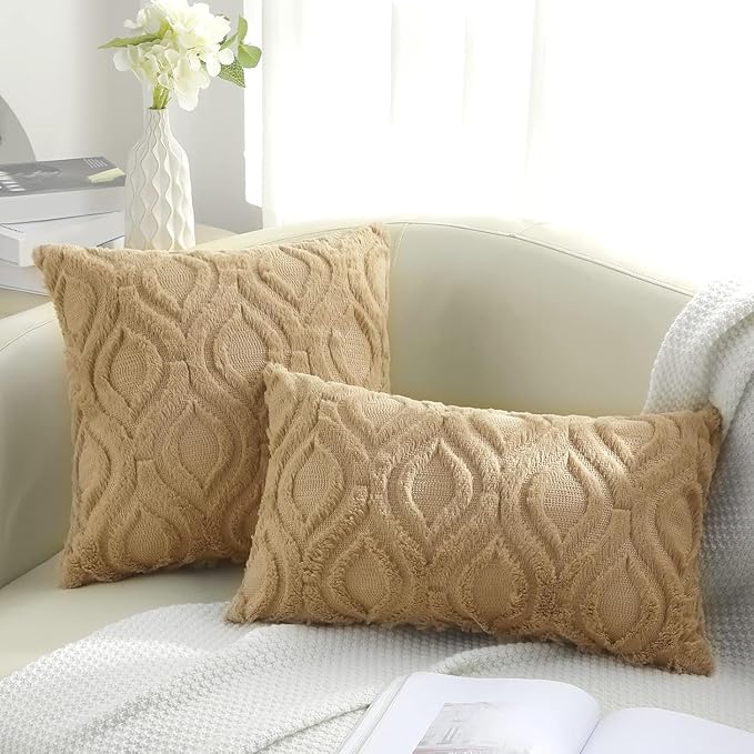 decorUhome Throw Pillow Covers 22x22 Inch Set of 2, Soft Plush Decorative Faux Fur Light Brown Solid Couch Pillow Covers, Accent Farmhouse Neutral Square Euro Pillow Cases for Sofa Bed Living Room