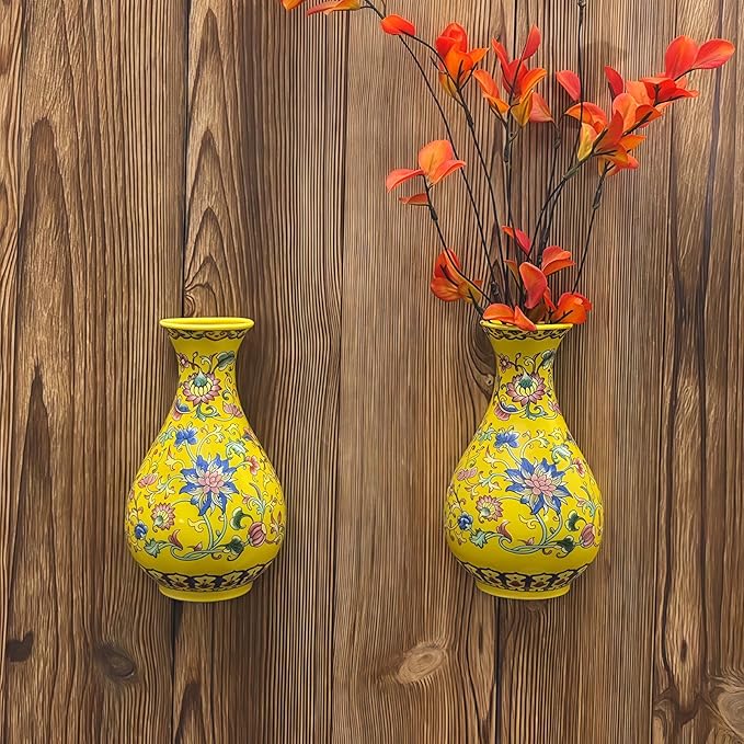 Set of Two Handmade Chinese Blue & White Porcelain Wall Mounted Vases – Chinoiserie Ceramic Flower Vase for Indoor Home Décor, Wall Hanging Vases for Living Room & Bookshelf