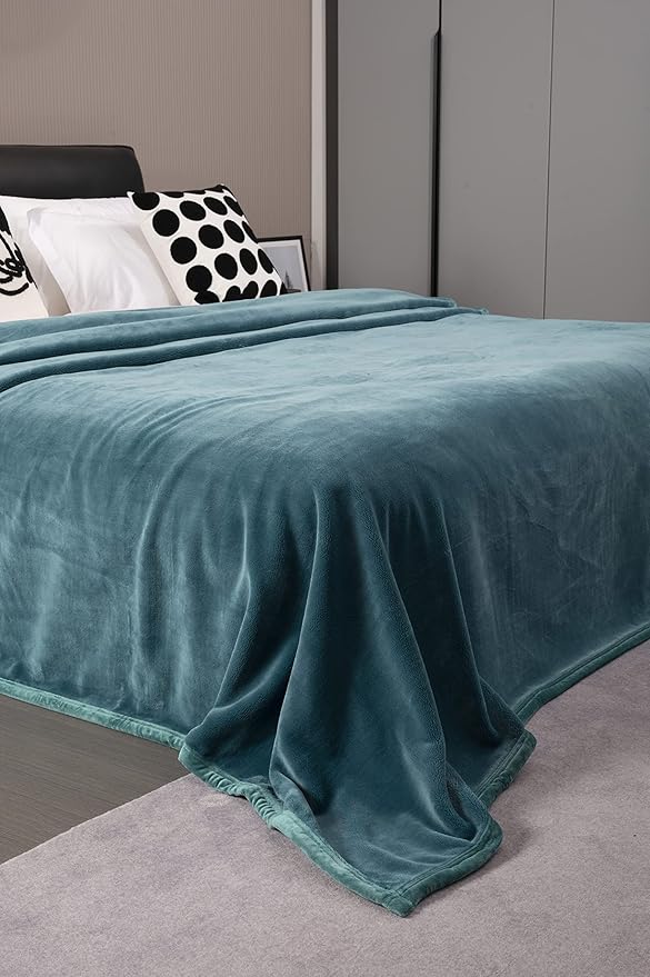 Mellowdy Extra Thick Hearty Plush Flannel Blanket (Deep Turquoise, 60x80) - 500GSM Twin Size Warm Blanket for Winter, Fall | Soft, Fluffy, Cuddly, Perfect for Bed, Oversized Throw for Couch, Sofa