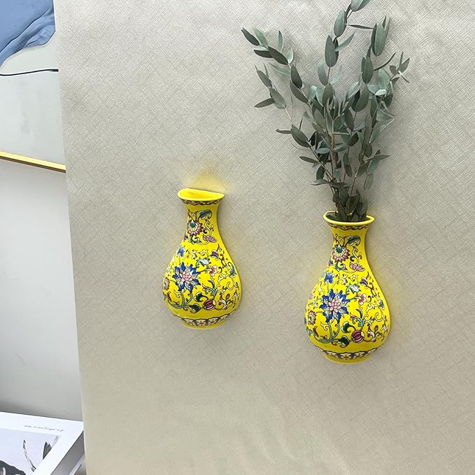 Set of Two Handmade Chinese Blue & White Porcelain Wall Mounted Vases – Chinoiserie Ceramic Flower Vase for Indoor Home Décor, Wall Hanging Vases for Living Room & Bookshelf