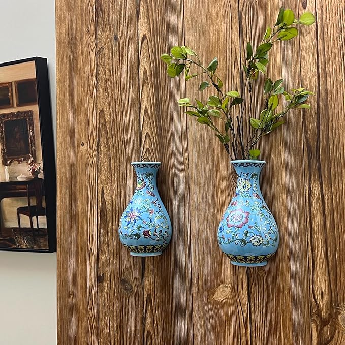 Set of Two Handmade Chinese Blue & White Porcelain Wall Mounted Vases – Chinoiserie Ceramic Flower Vase for Indoor Home Décor, Wall Hanging Vases for Living Room & Bookshelf
