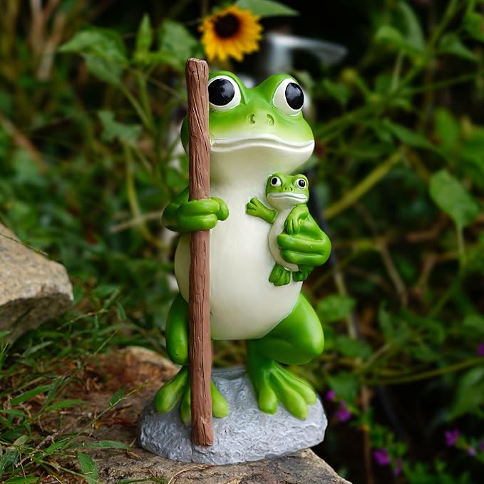 Frog Statue Garden Decor, Resin Mother and Baby Frog Figurines Outdoor Decorations, Frog Decor for Yard Art Porch Lawn Ornaments, Unique Housewarming Gifts