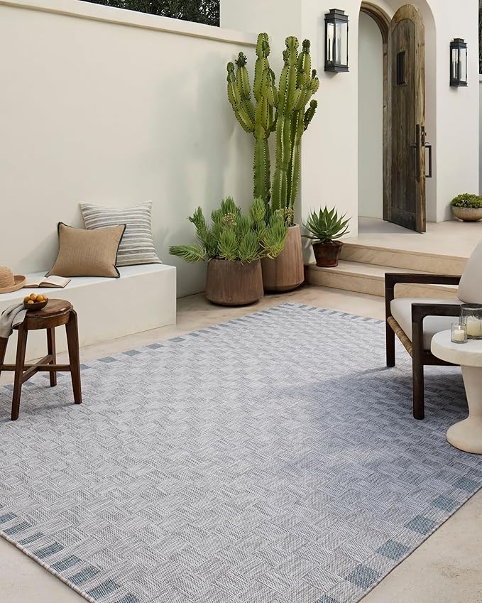 Loloi Amber Lewis Topanga Collection TOP-07 Silver/Blue 6'-7" x 9'-4" Indoor/Outdoor Area Rug